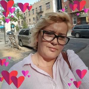 Meet your Posher, Julita